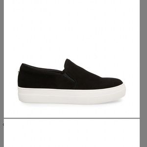 Steve Madden Gills slip ons
